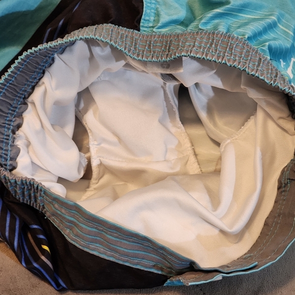 Disney Store Star Wars boys swim shorts Size 7/8 - Picture 10 of 10